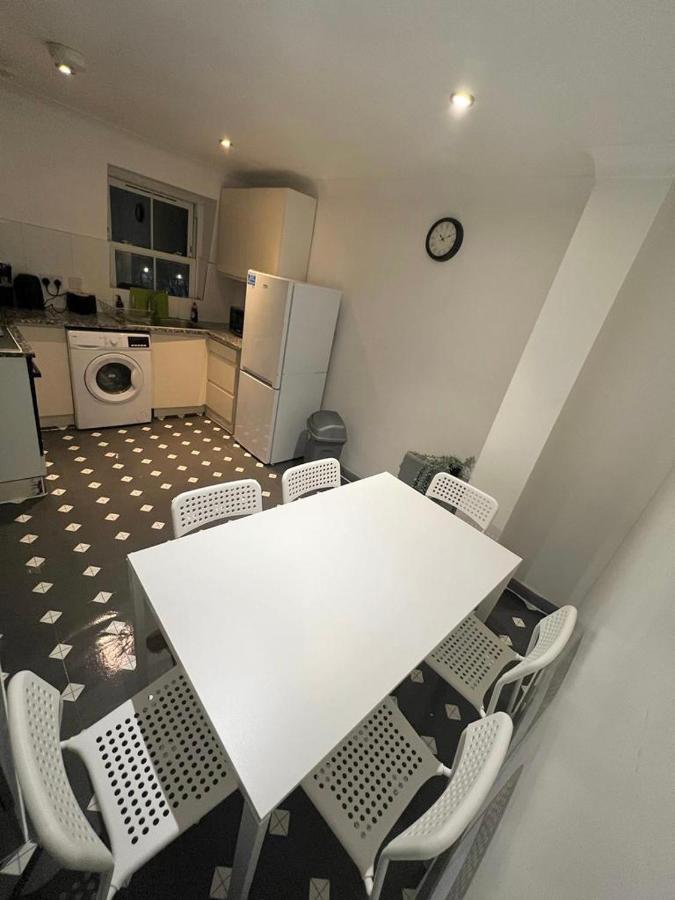 3 Bedroom Flat In King'S Cross, St Pancras'S. 8 People London Exterior foto