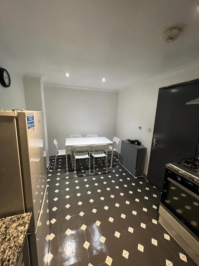3 Bedroom Flat In King'S Cross, St Pancras'S. 8 People London Exterior foto